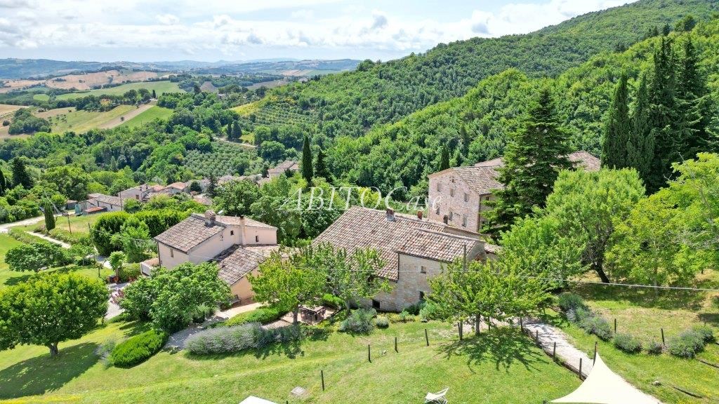 Borgo Paradiso