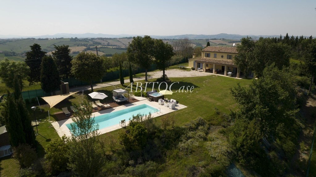 Villa Costanzo