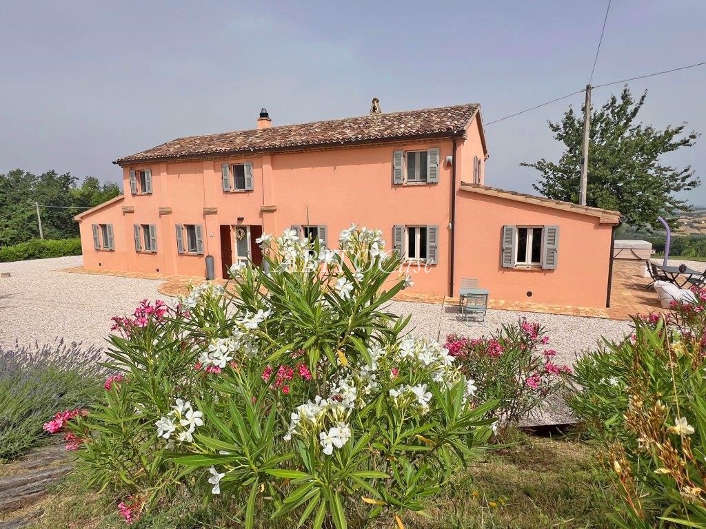 Casale Terracotta