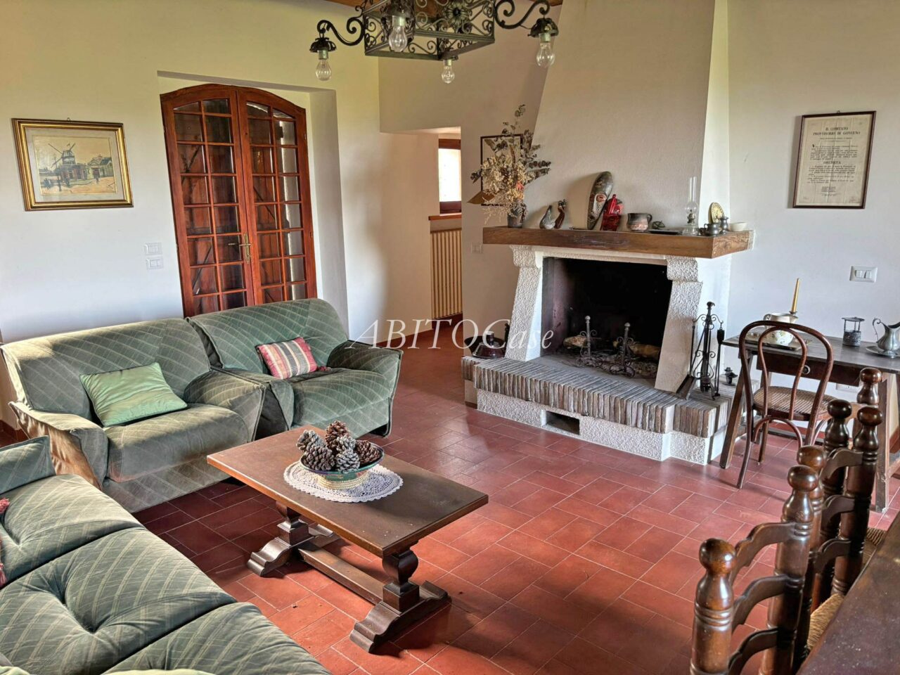 Casa White