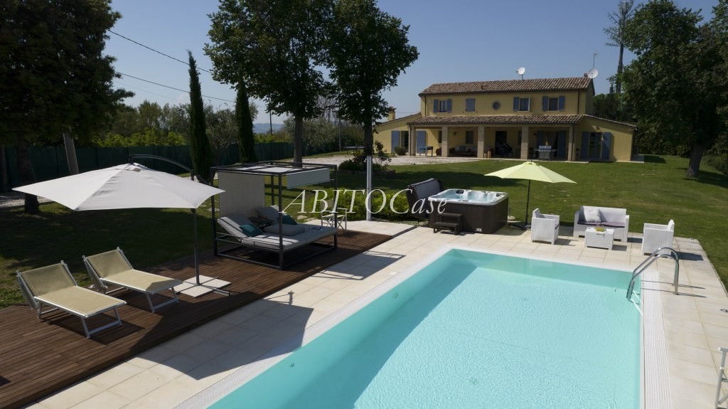 Villa Costanzo