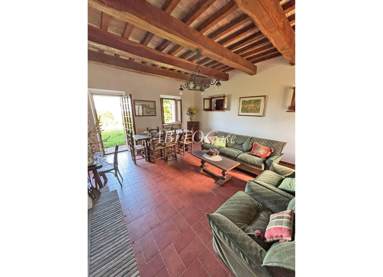 Casa White