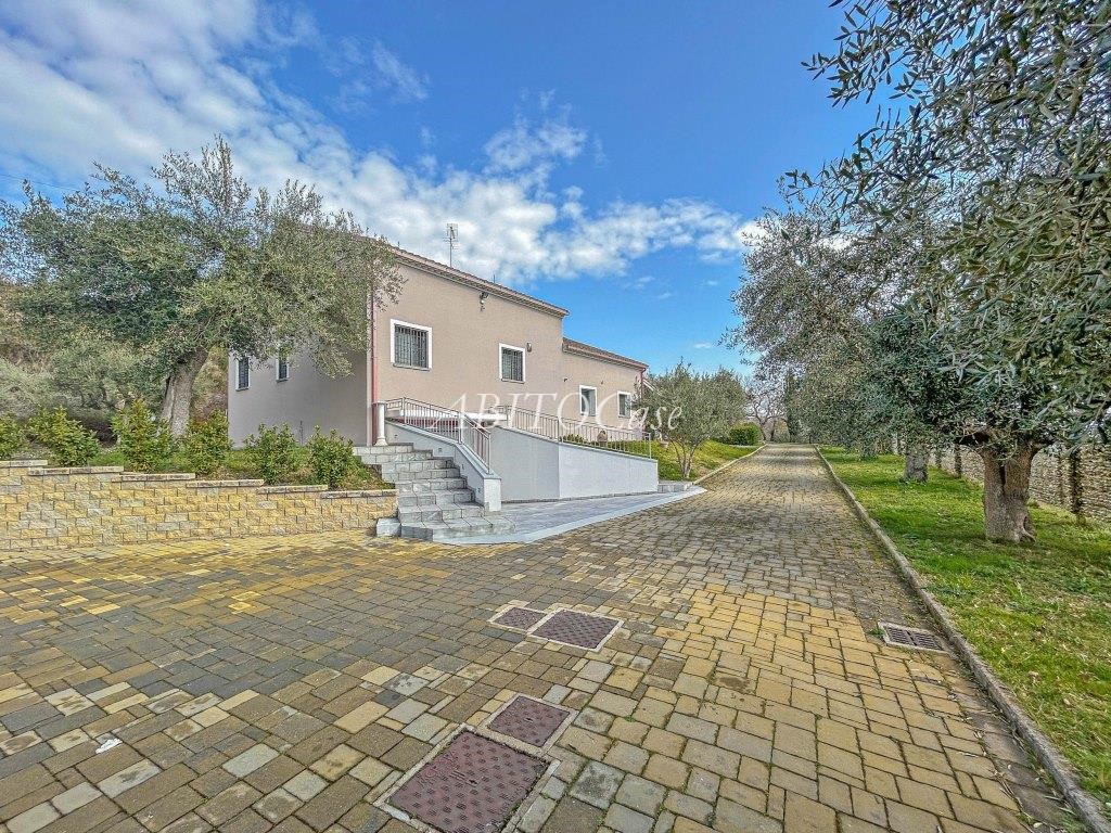 Villa Moderna
