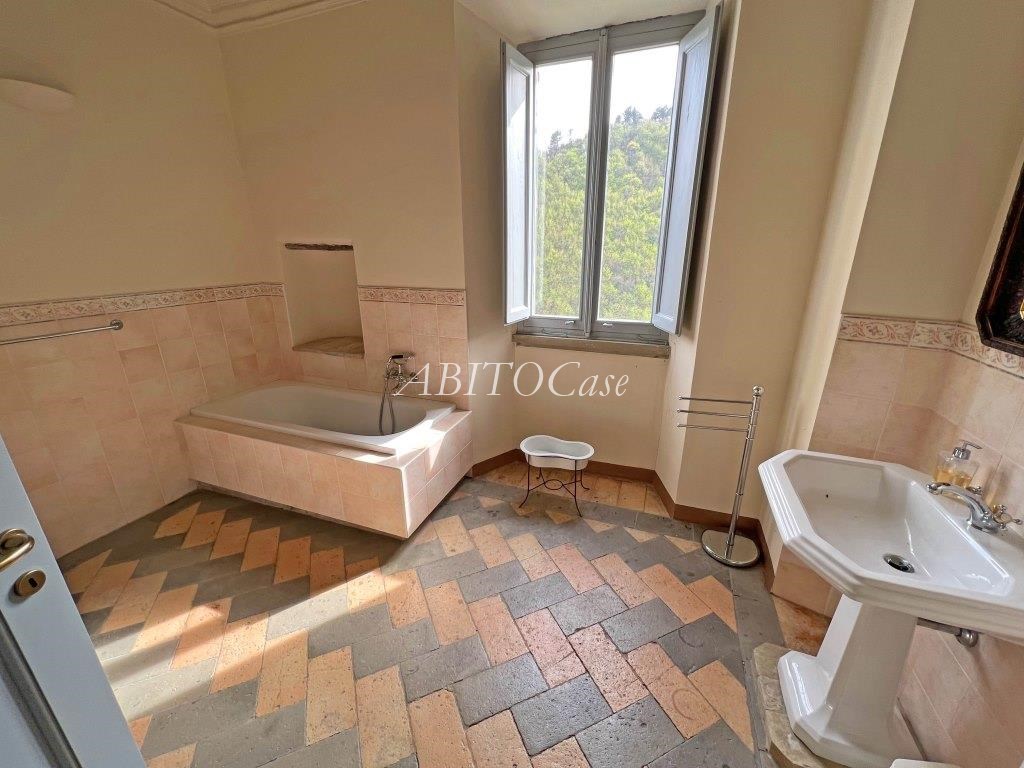 Borgo Paradiso