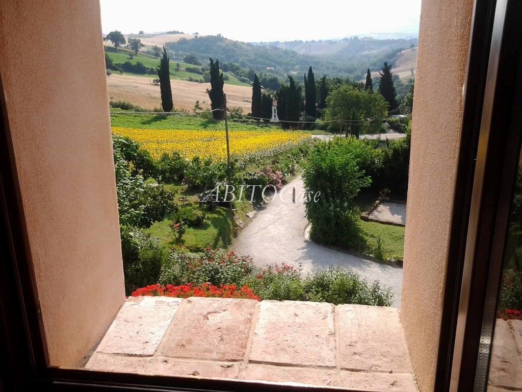 Borgo Paradiso
