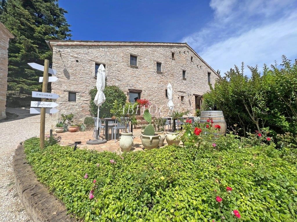 Borgo Paradiso
