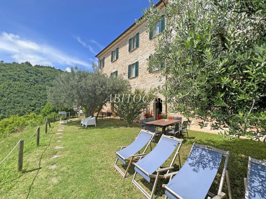 Borgo Paradiso