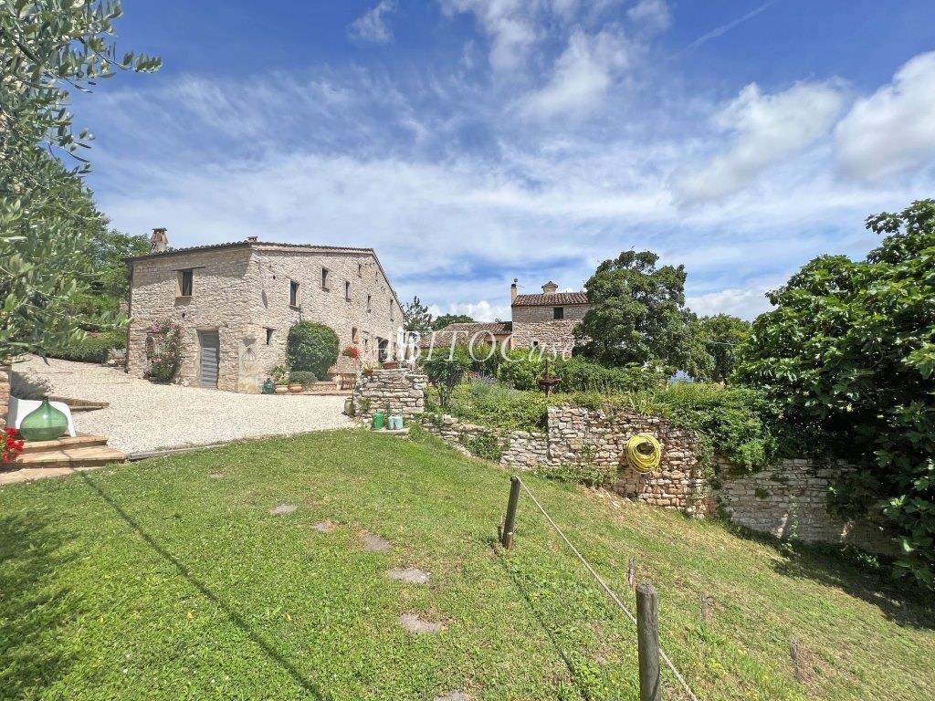 Borgo Paradiso